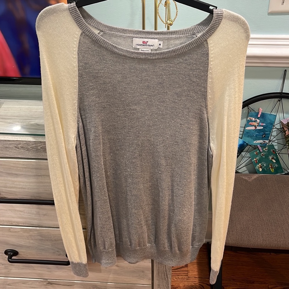 Vineyard Vines Crewneck!